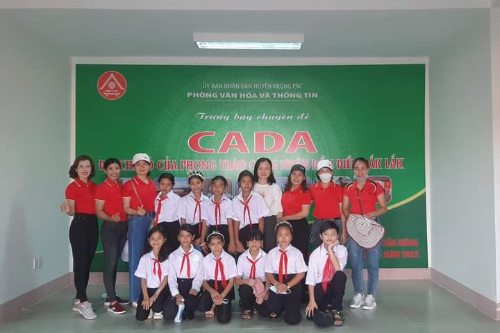 TRƯỜNG TIỂU HỌC Y JÚT THAM GIA LỄ HỘI SẦU RIÊNG