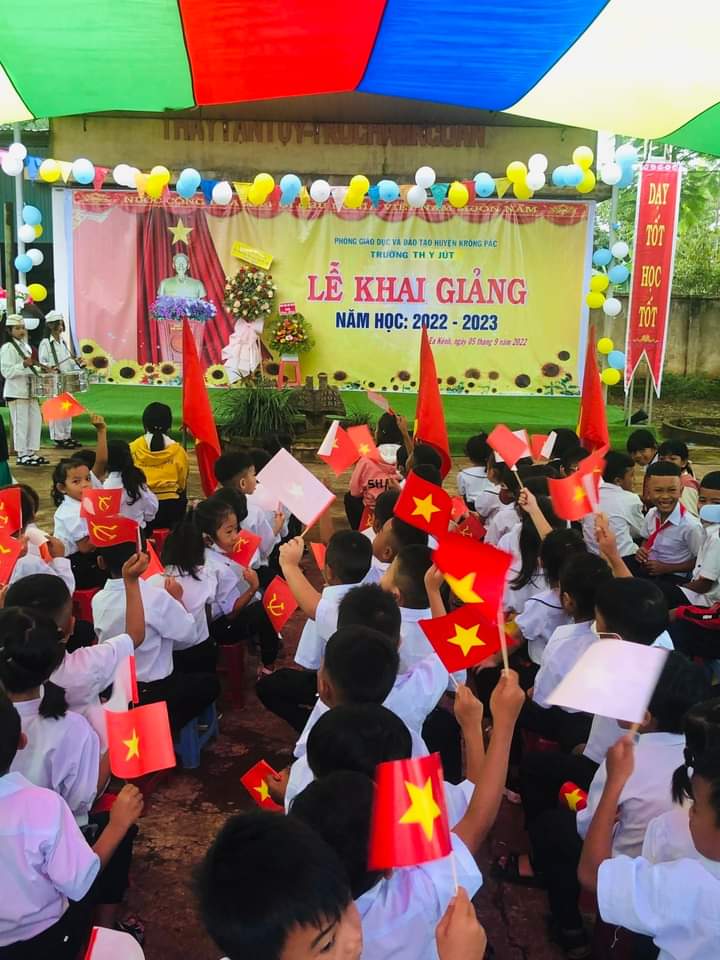 KHAI GIẢNG NĂM HỌC 2022-2023