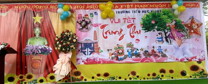 TRƯỜNG TIỂU HỌC Y JÚT TỔ CHỨC TRUNG THU 2022