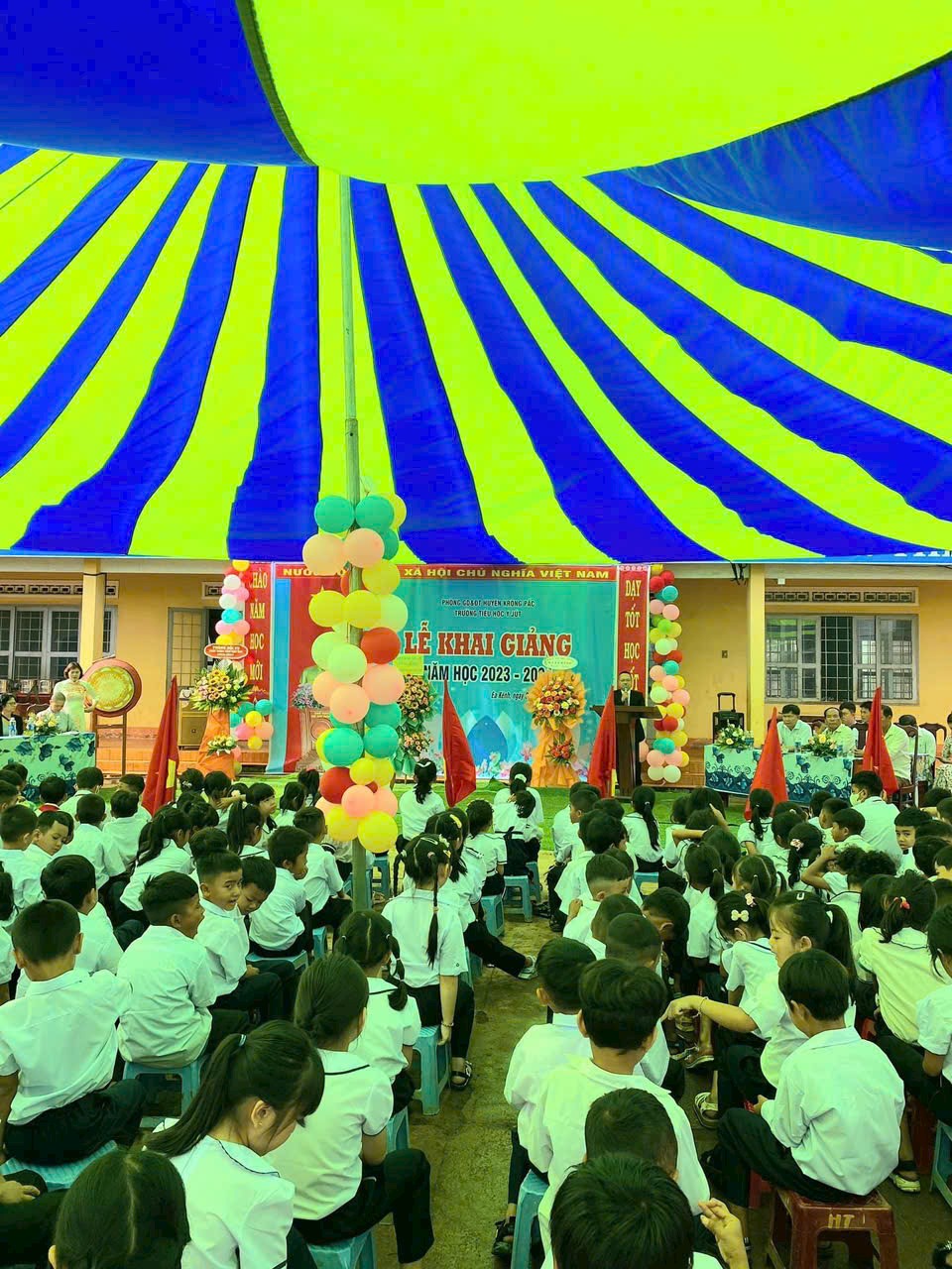 LỄ KHAI GIẢNG NĂM HỌC 2023-2024 LỄ KHAI GIẢNG NĂM HỌC 2023-2024